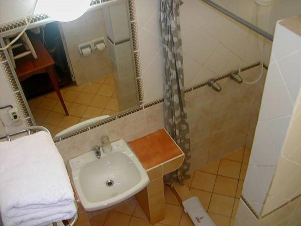 Hotel Don Carlos Puerto Maldonado Kamer foto