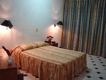Hotel Don Carlos Puerto Maldonado Buitenkant foto